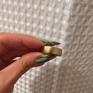 Gold Oura Ring 4 - SIZE 9 / WITH CHARGER